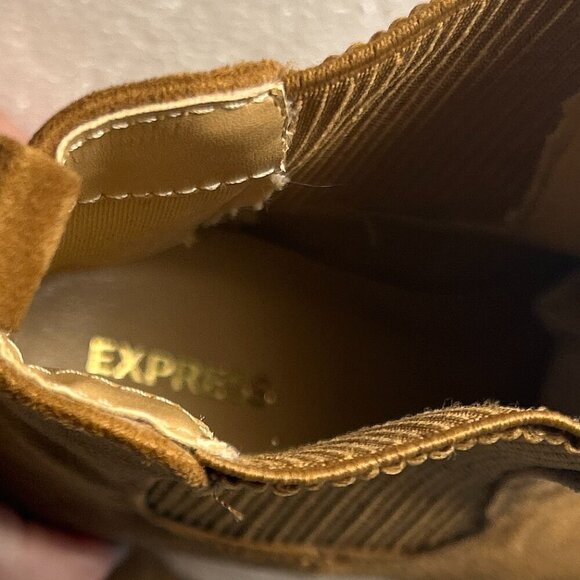 Express SZ 6 Chelsea Tan faux suede look ankle boot modern western retro essenti - Picture 13 of 13